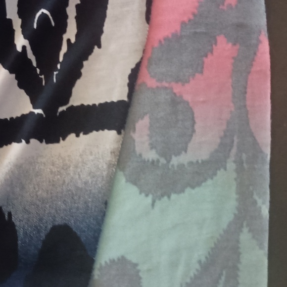 Black Stencil Ombre Stripe Boho Stretch Maxi Skirt - Picture 7 of 8